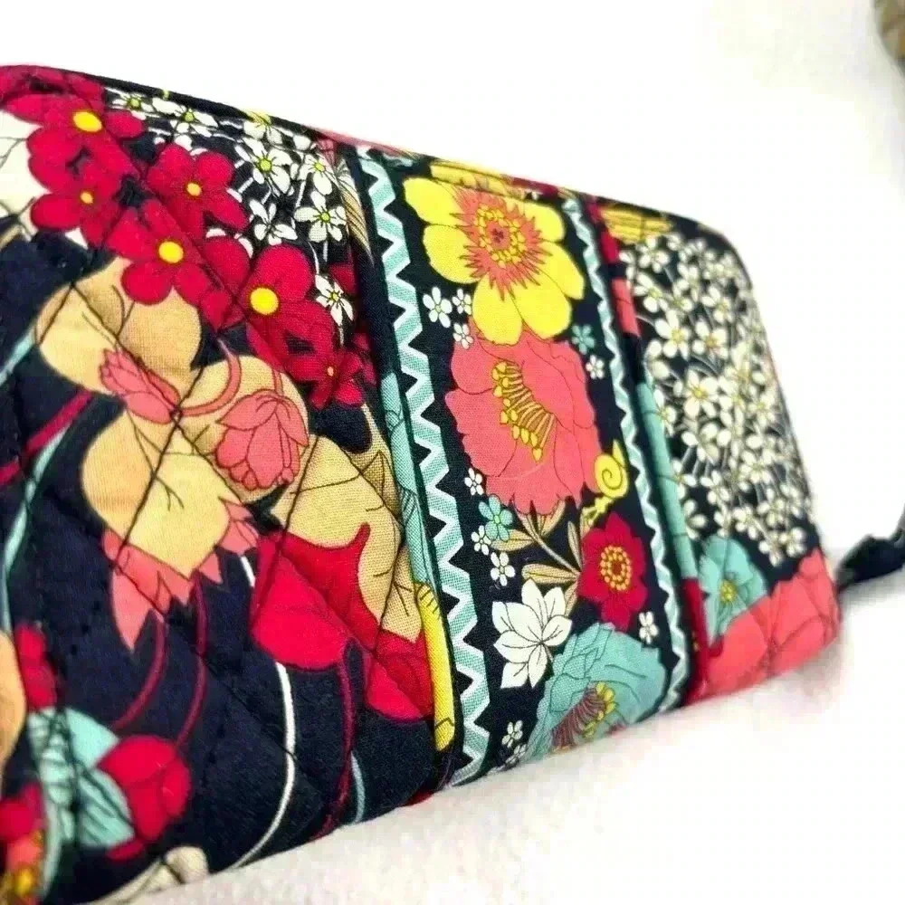 Vera Bradley Bright Floral Snail Print Quilted Cotton Wrap Round Zip Long Wallet